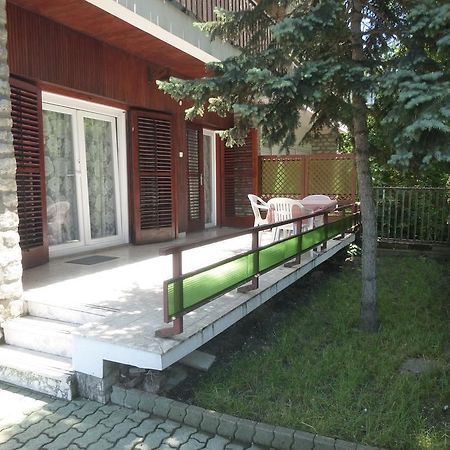 Oleander Holiday House Шиофок Экстерьер фото